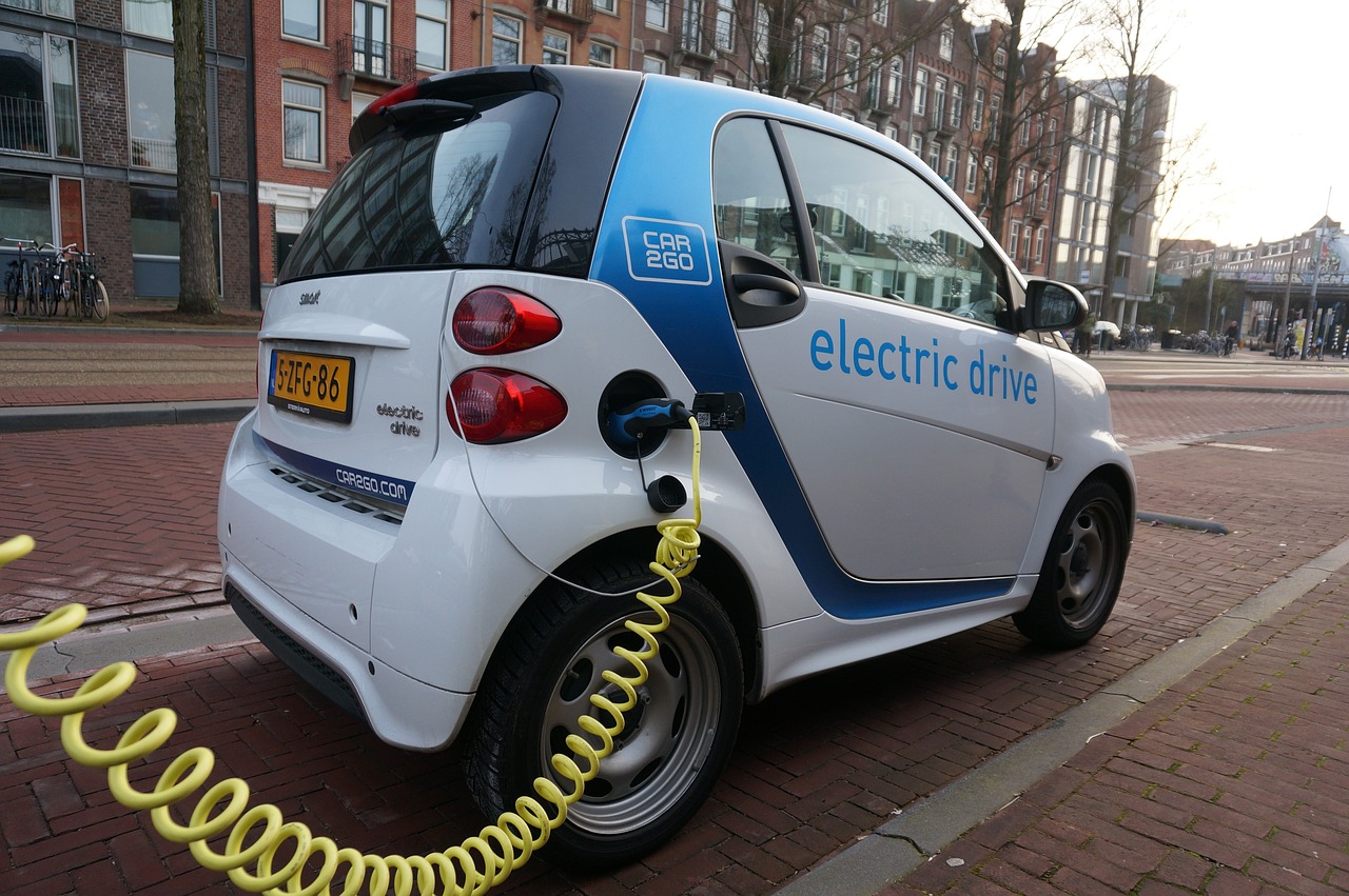 Jak działa ładowarka do samochodów elektrycznych?
